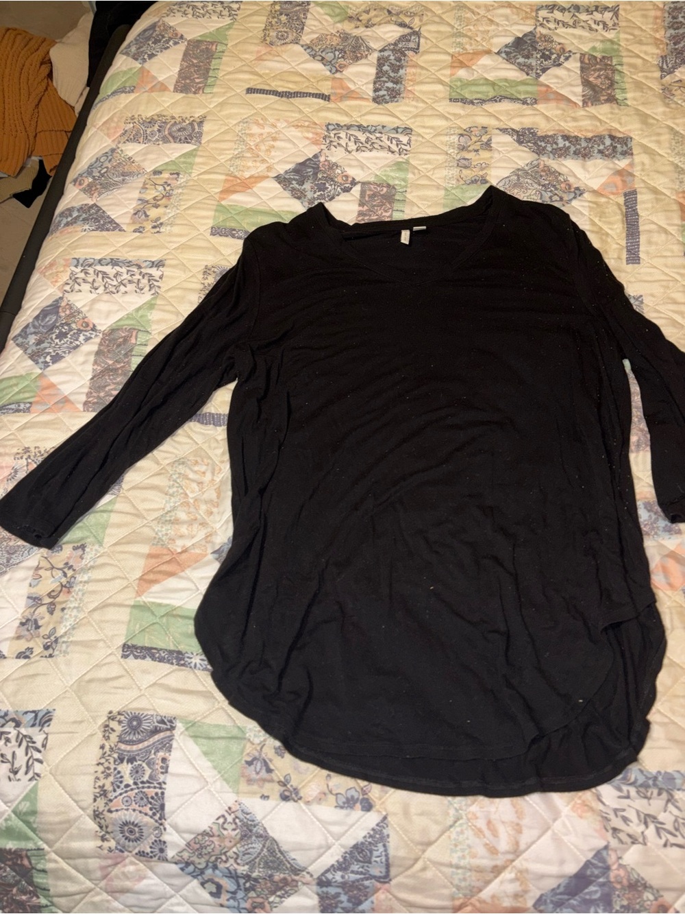 Cato Black Long Sleeve Scoop Neck Women's Top